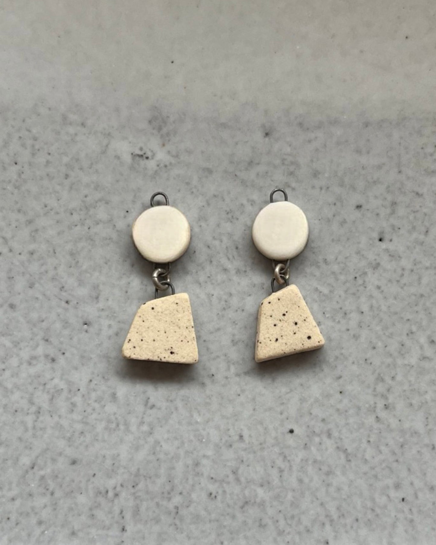 Sandstone with Porcelain Moon