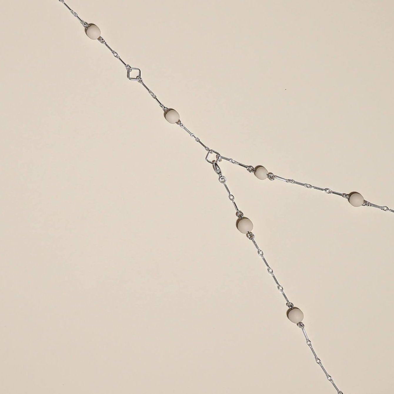 Mikey | Classic Pearls | Back Adornment