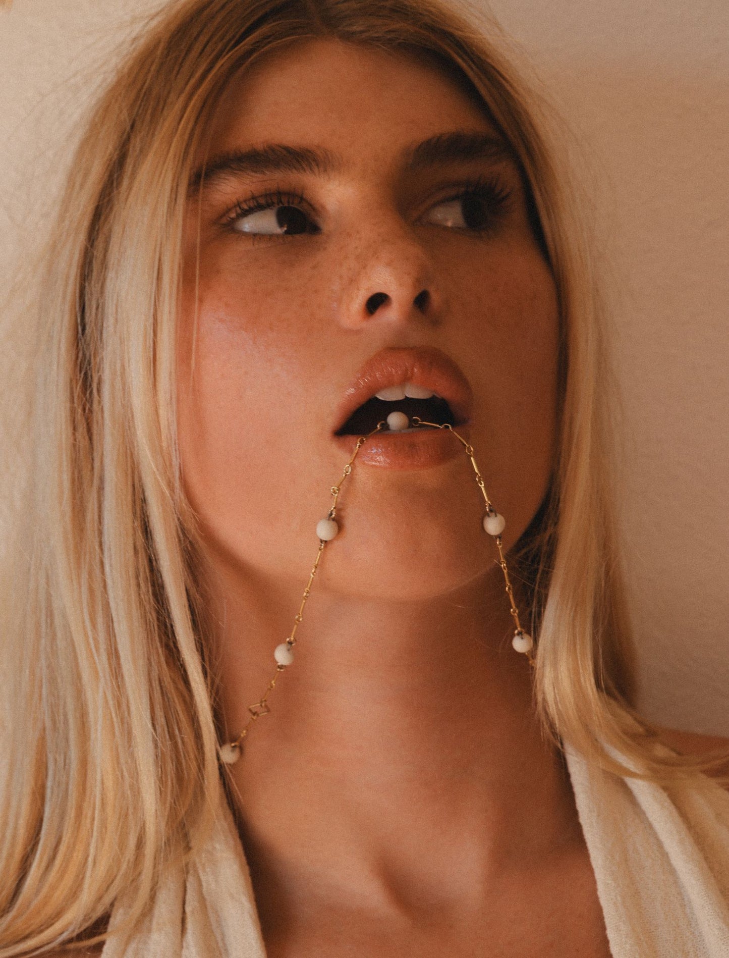 Mikey | Classic Pearls | Back Adornment