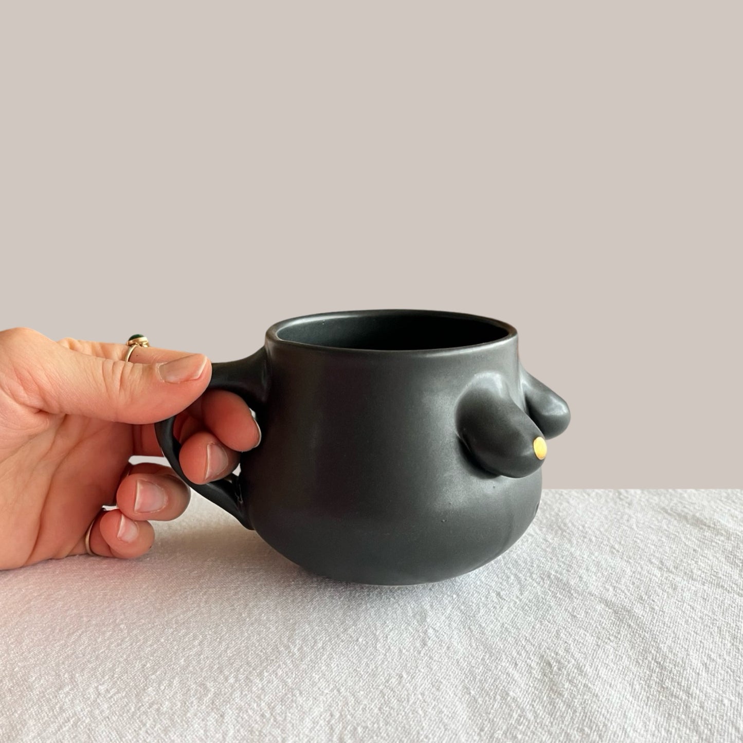 Gold Nips Mug | Black