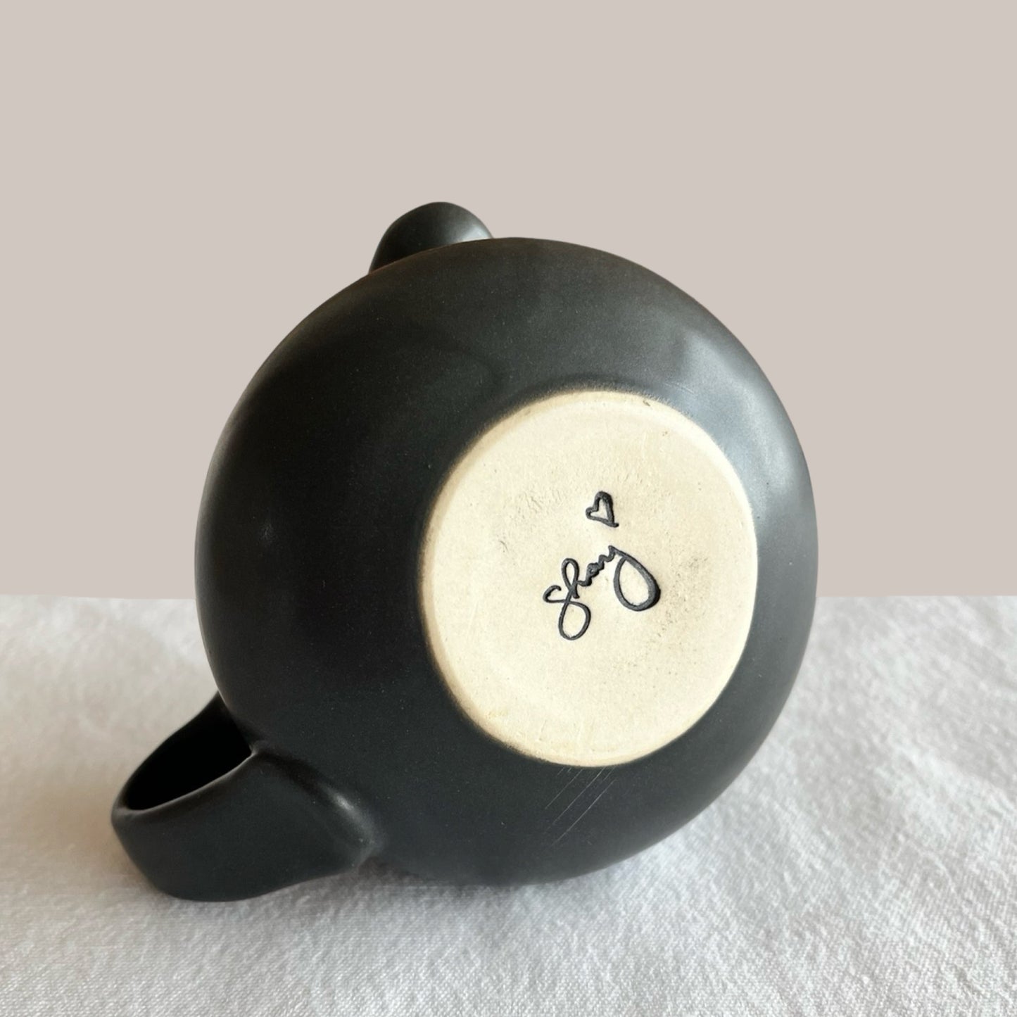 Gold Nips Mug | Black